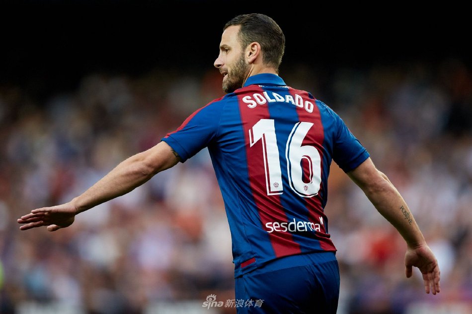 情怀与现实 情怀与现实