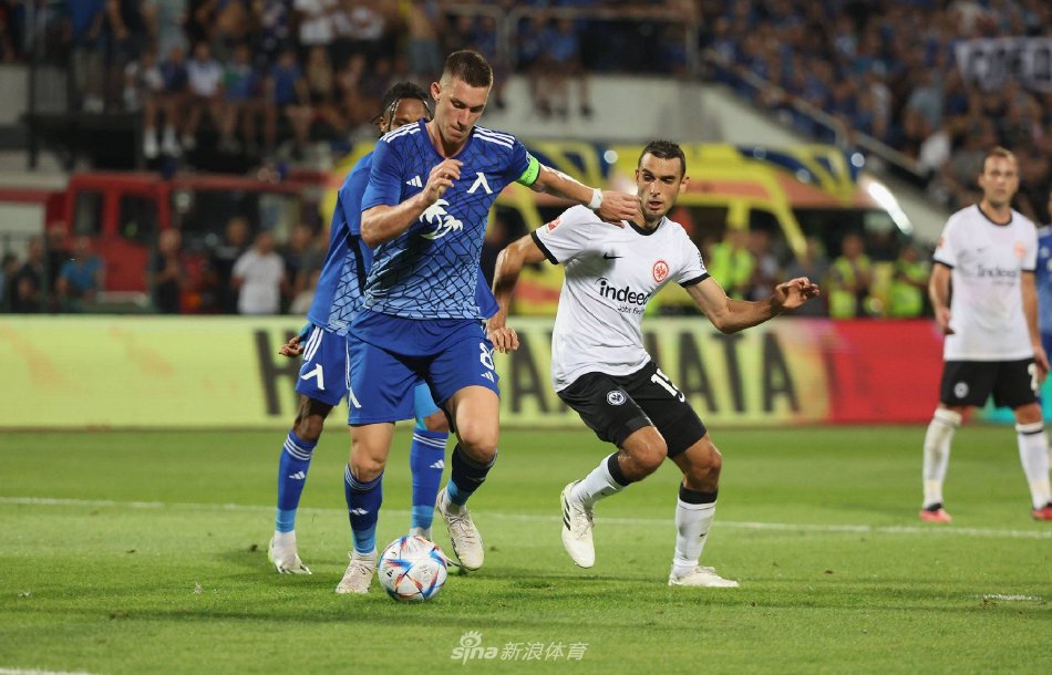 前进行了一 前进行了一