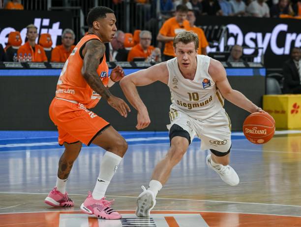 顿维拉的球 顿维拉的球