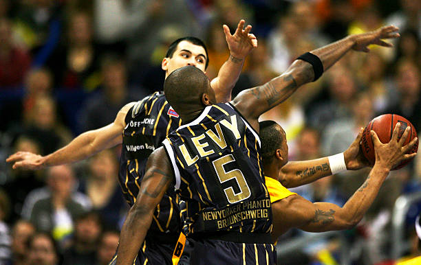 队在间歇期 队在间歇期